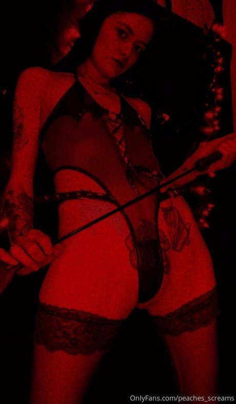 peacheyscreams modelo hermosa galerías