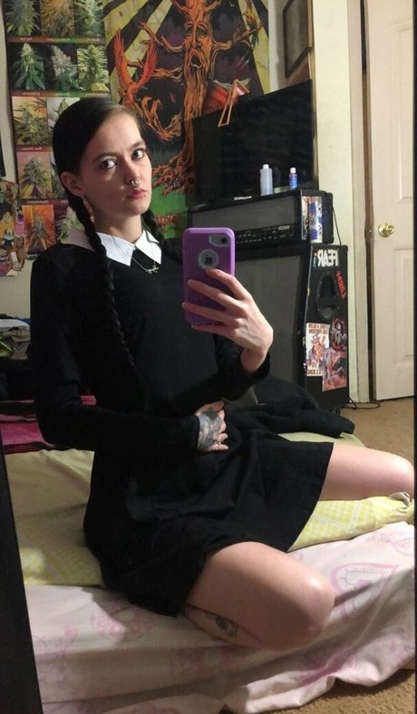 peacheyscreams model nudes pics