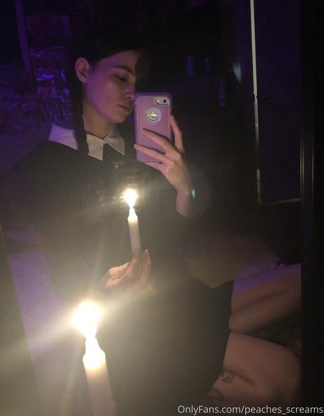 peacheyscreams étoile exclusive image