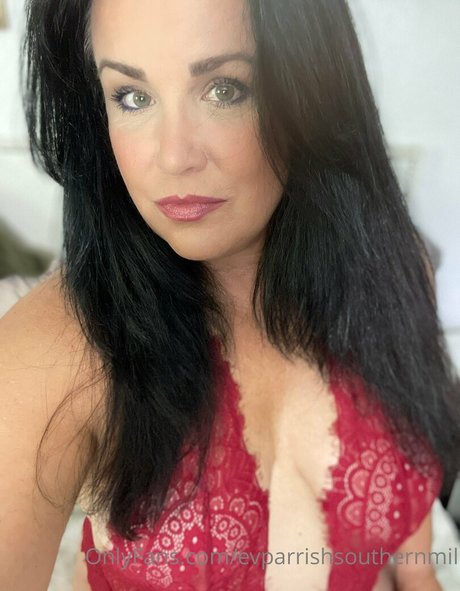 evparrish nudes model image