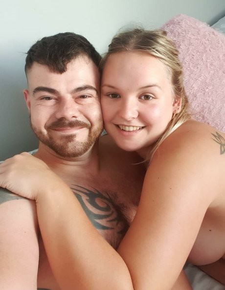 Couplenaughty2 actriz de alta calidad foto