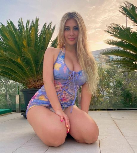 Lizy P sexy model images
