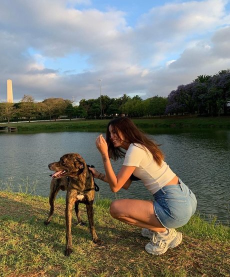 Fernanda Mota Farhat modèle chaud collection