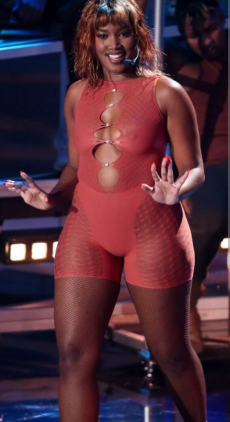 Iza Cantora jolie actrice photos