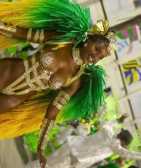 Iza Cantora modèle artistique photo