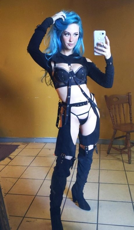 HendoArt actrice hd archive