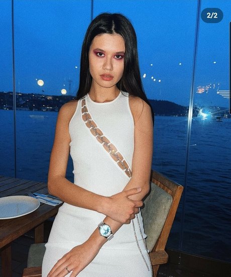 OnlyFans pour femmes rondes gratuit meilleur img