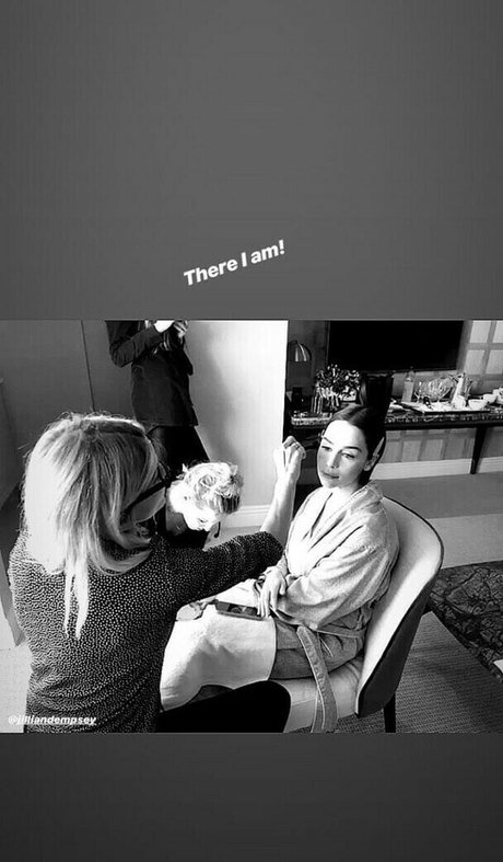 Emilia Clarke modelo pornografico fotos