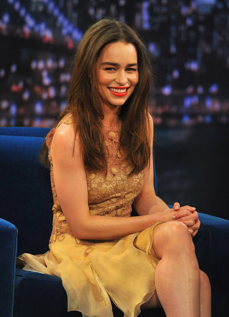 Emilia Clarke actrice sexy images