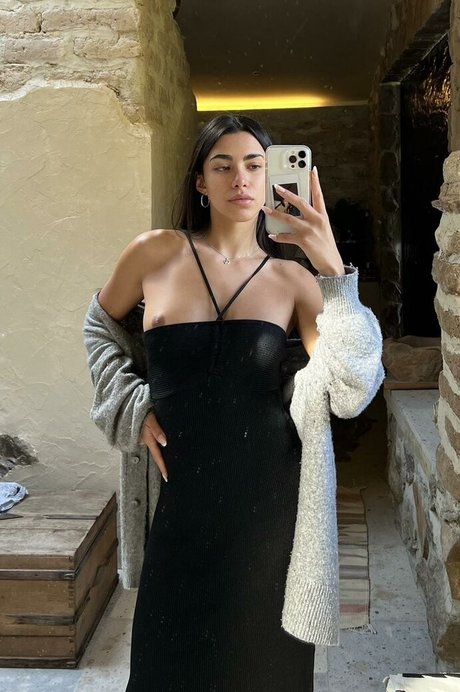 Gabrielle Maya modèle hd des photos