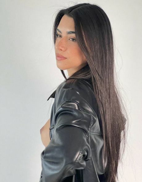 Gabrielle Maya perfect model photo