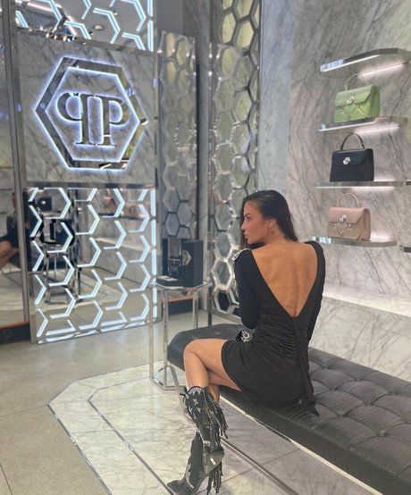 Antonella Mosetti star du porno parfaite collection