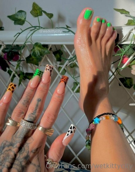 wetkittycity estrella caliente foto