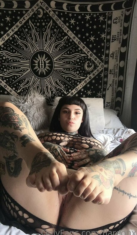 flareonx modelo desnuda galerías