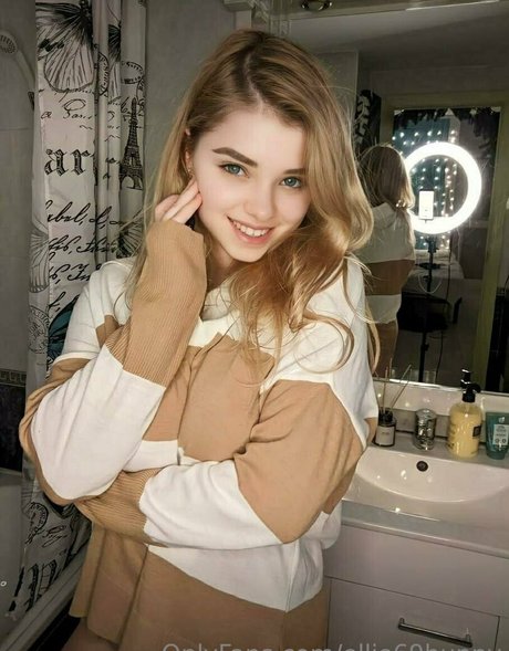 Ellie69bunny estrella porno atractiva imagen