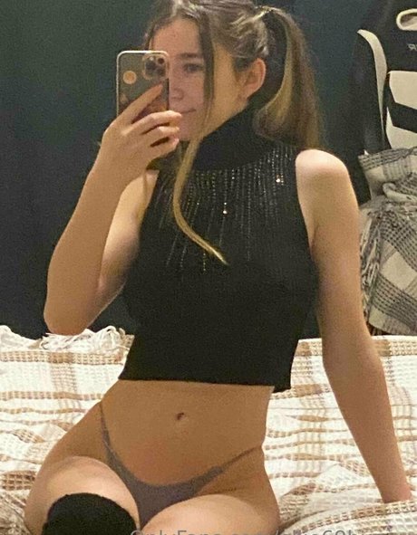 Ellie69bunny haut étoile photos