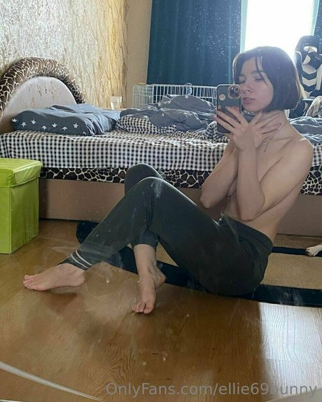 Ellie69bunny sexe star des photos