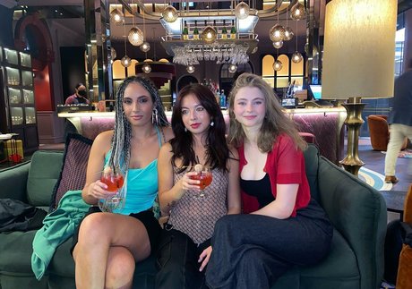 Thomasin Mckenzie étoile gratuite img