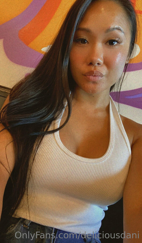 DeliciousDani pornstar exclusive images