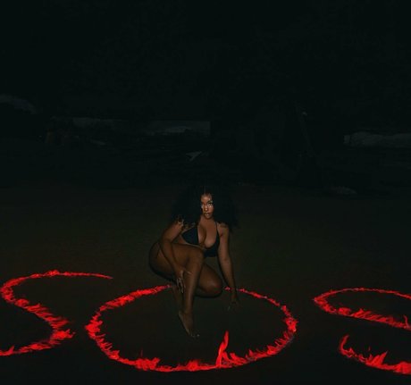 SZA estrella exclusiva galerías