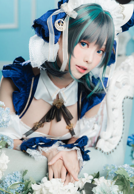 eeelyeee modelo galerías