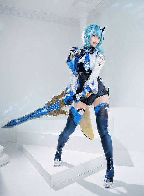 eeelyeee bonita estrella foto