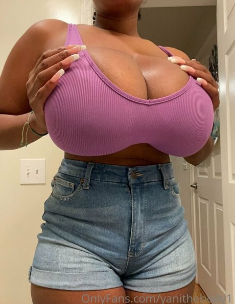 Yanithebbody1 xxx model img