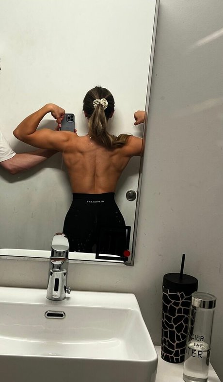 Meelah Robbins estrella perfecta archivo