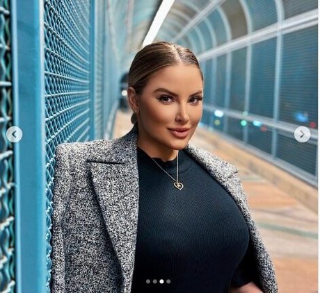 Ashley Alexiss star du porno en haute qualité photos