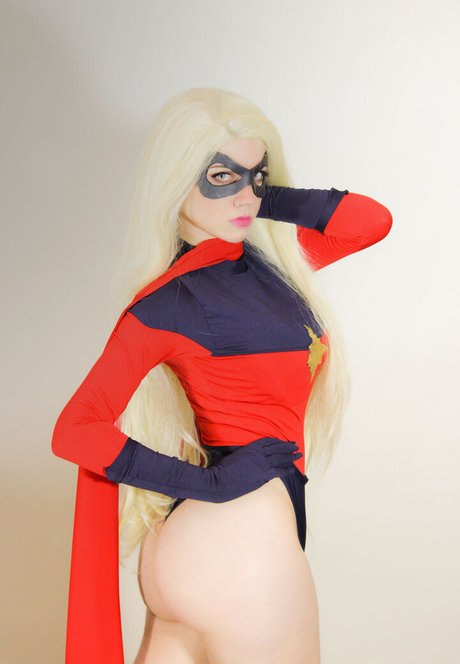 Magui Sunshine modelo desnudos galería