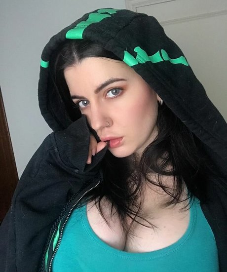 Onlyfans de estrellas porno desnudos sexo imágenes