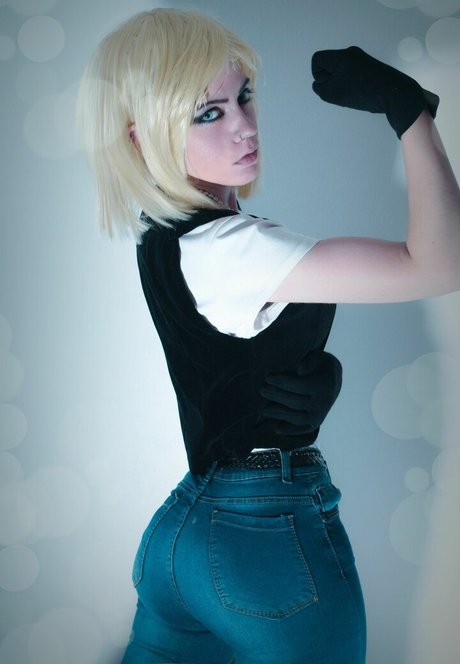 Magui Sunshine hermosa modelo galería