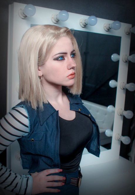 Magui Sunshine desnudos estrella galerías