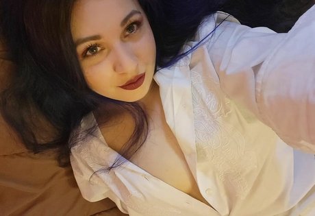 melodytvv modelo desnudo archivo