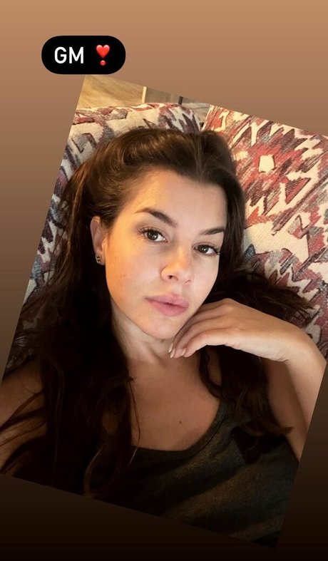 Imogen Thomas model adult photo