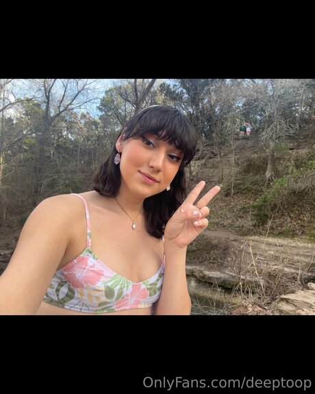 deeptoop high quality model pictures