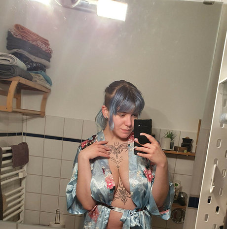 BobacoreCos model pornographic pics