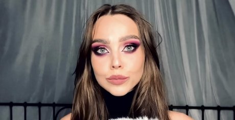 Kamochi ASMR actriz de arte foto