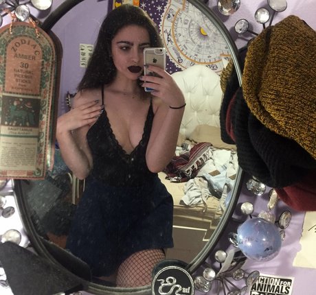 artbitch666 estrella atractiva imágenes