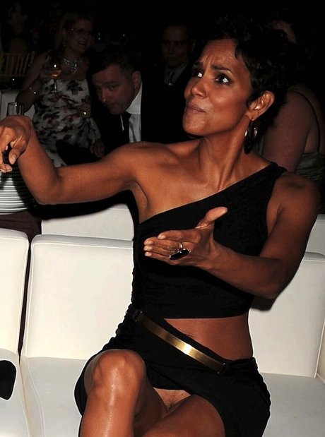 Halle Berry modèle chaud des photos
