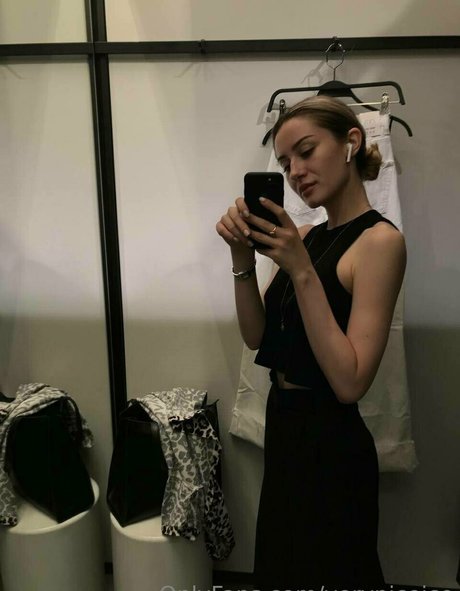 veryniceice buena actriz foto