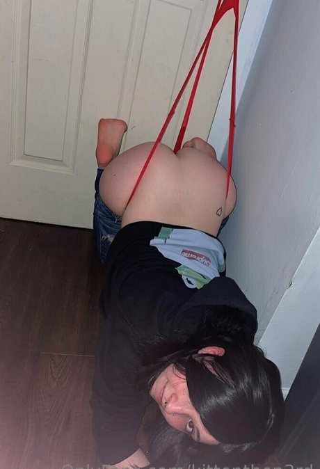 kittenthen3rd estrella exclusiva imagen