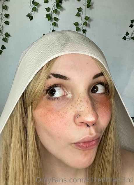 kittenthen3rd naked pornstar img