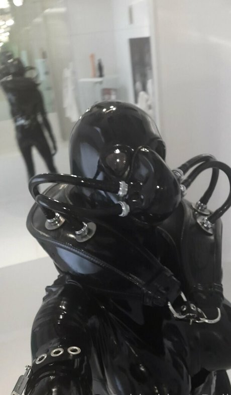 rubbobject doll nudes model photos
