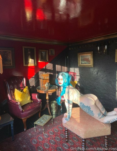 Katsandcrows actriz sexual imagen