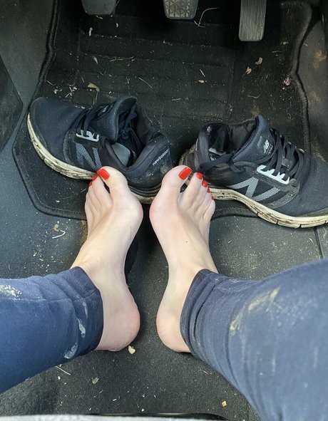 solearchfeet actrice sexy collection