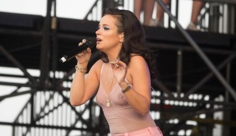 Lily Allen actriz erótica archivo