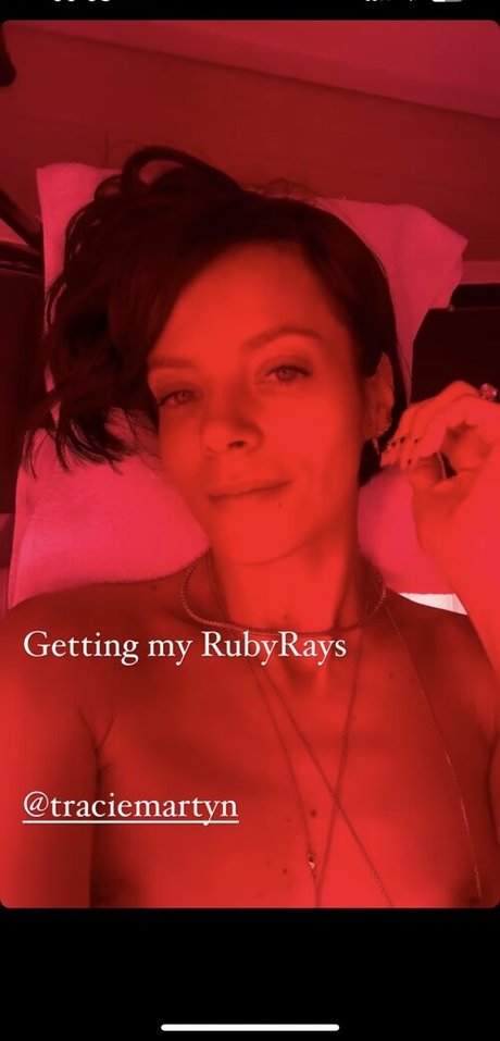 Lily Allen art modèle galerie