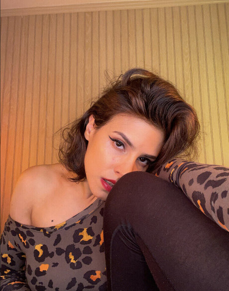 Irma La Dulce ASMR étoile hd images