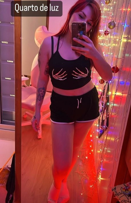 Ammyzitta actriz desnuda archivo